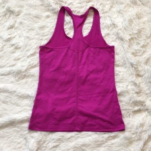 NIKE UNDER ARMOUR TOP BUNDLE - Picture 4 of 4